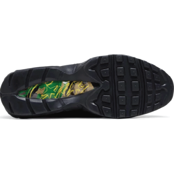 CorteizxAM95SP_RulestheWorld-Sequoia_c3c54374-9661-47ea-8fdf-7f13f6cd8c6b