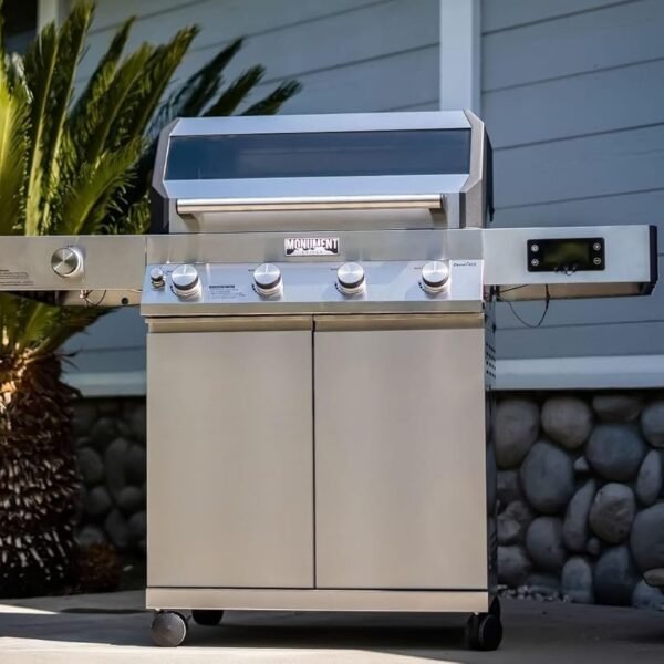 Monument Grills Eminence 405 |Tech Stainless Propane Gas Grill Eminence 405 & Cast Iron Cooking Plate